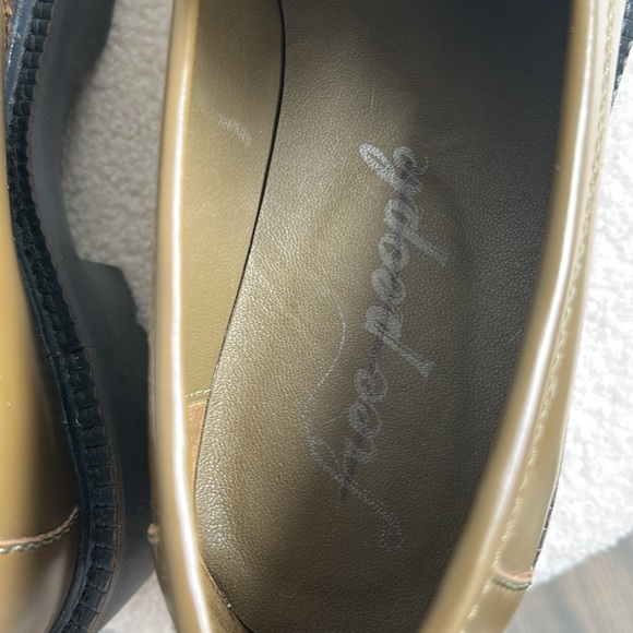 Free People Chunky Decker Loafer in Olive Green Learher 37.5/7.5 NWOB - Picture 5 of 10